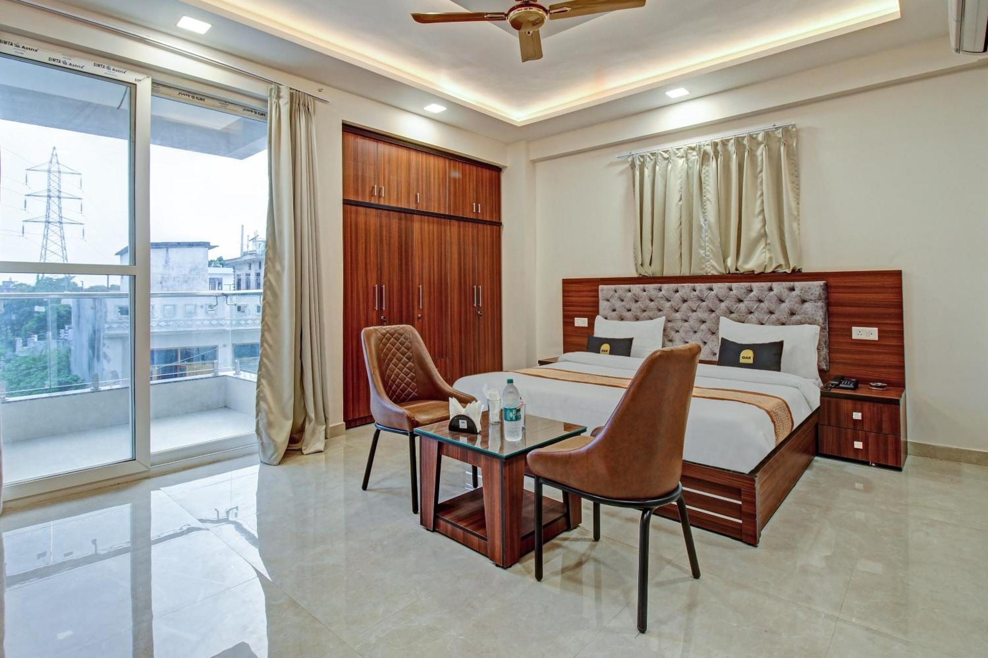 Townhouse Oak Vs Shivanya 勒克瑙 外观 照片