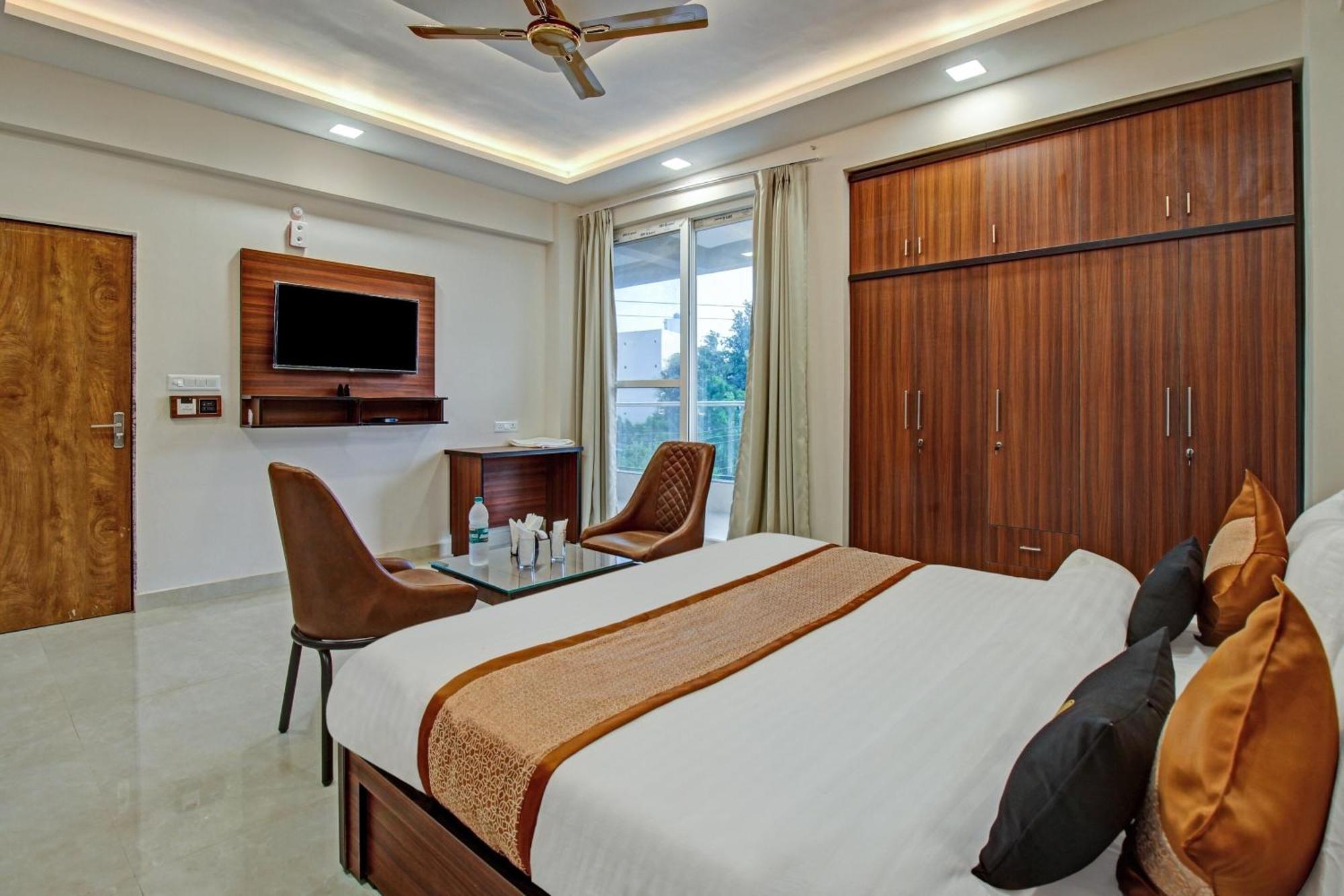 Townhouse Oak Vs Shivanya 勒克瑙 外观 照片