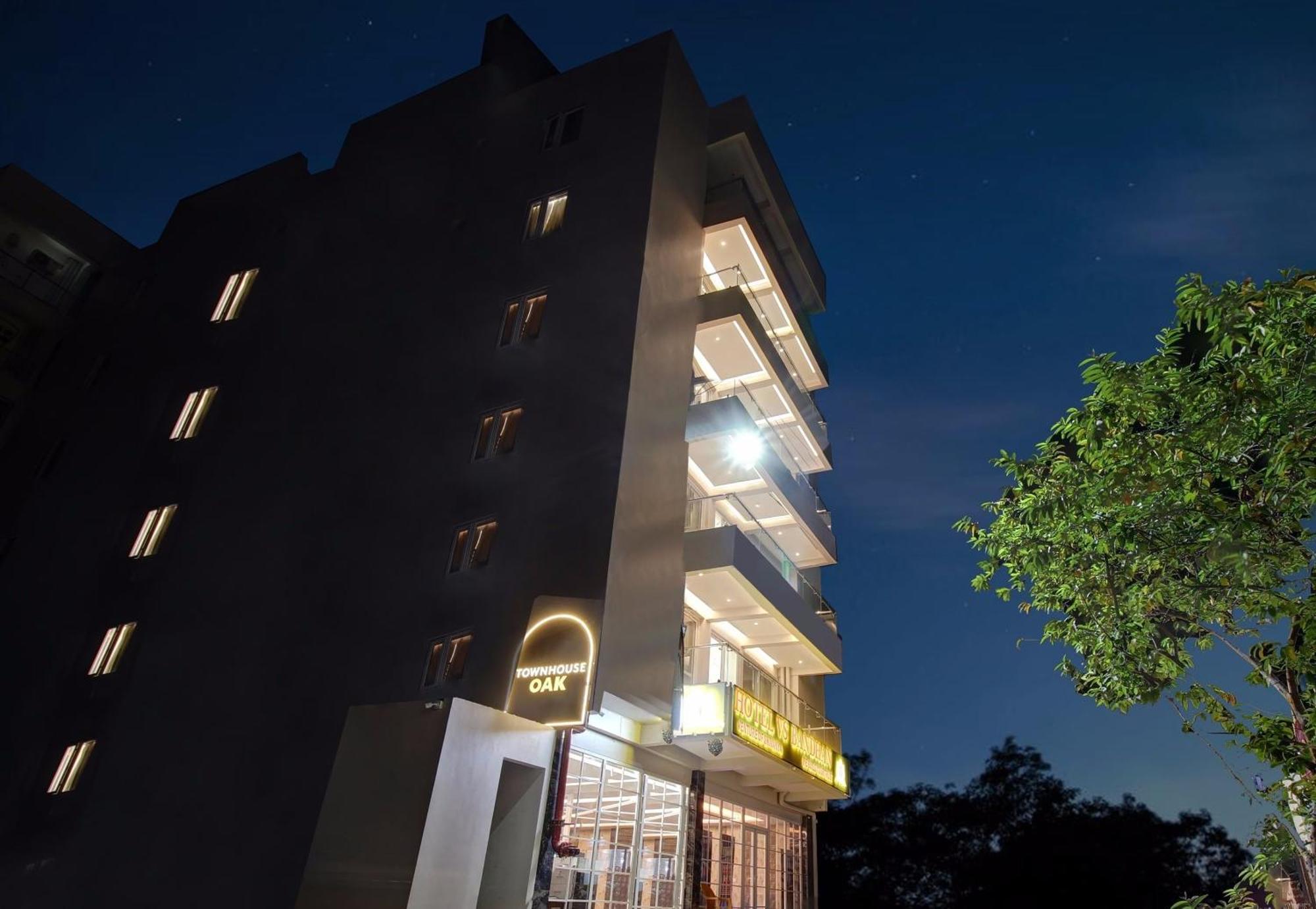 Townhouse Oak Vs Shivanya 勒克瑙 外观 照片